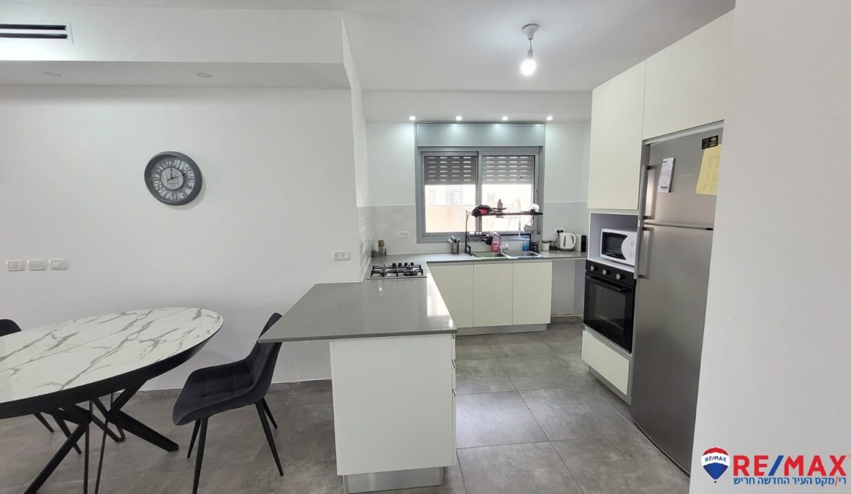 WhatsApp Image 2025-05-25 at 15.30.51 (5)