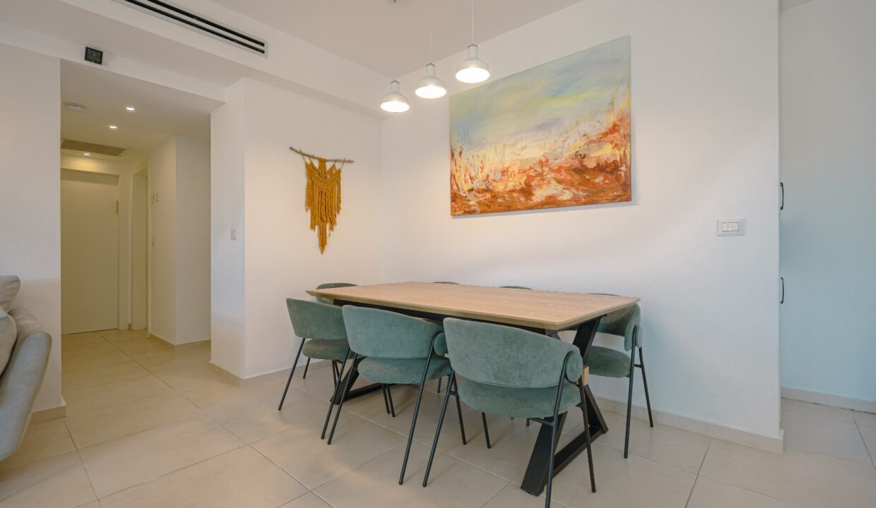 WhatsApp Image 2025-06-19 at 10.52.00