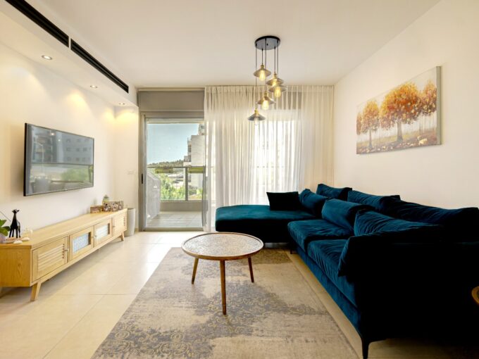 למכירה בחריש דירת 5 חדרים בשכונת הפרחים