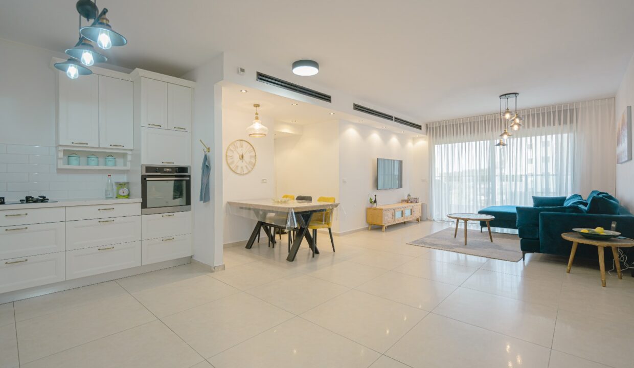 WhatsApp Image 2025-06-19 at 11.23.02 (1)