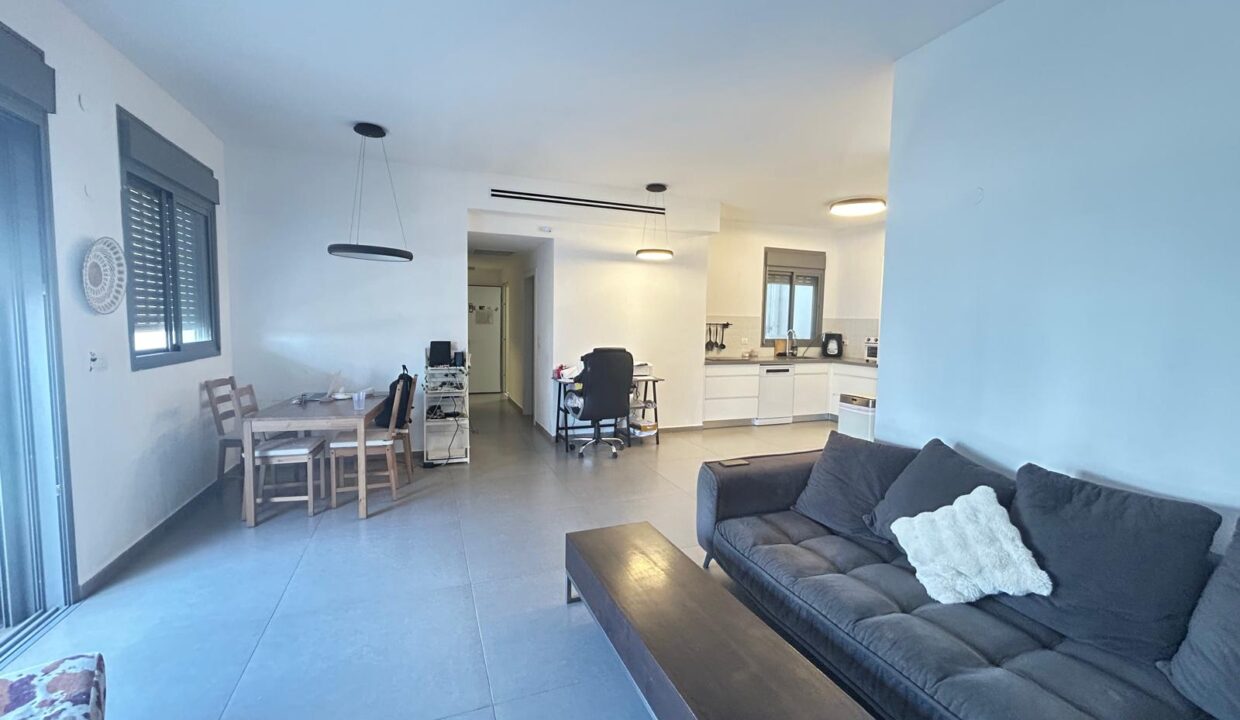 WhatsApp Image 2025-06-20 at 14.33.57 (2)