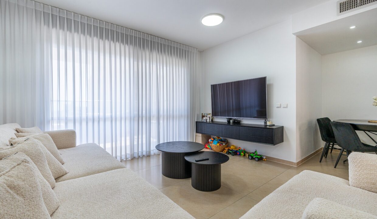 WhatsApp Image 2025-06-22 at 12.08.49 (1)