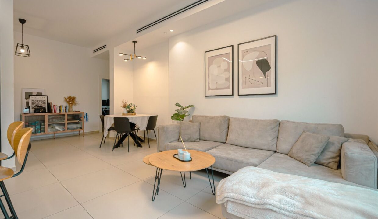 WhatsApp Image 2025-06-25 at 10.46.45 (1)