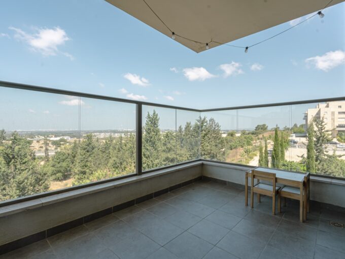 למכירה בחריש דירת 4 חדרים בשכונת החורש