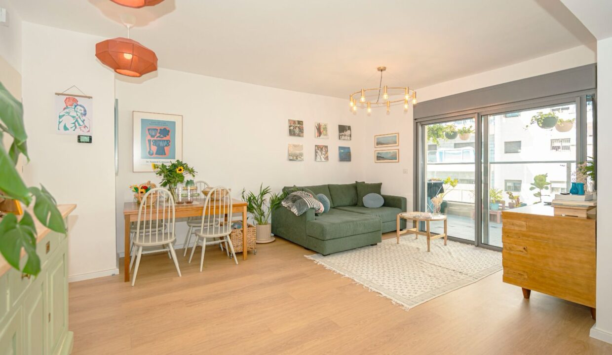 WhatsApp Image 2025-07-28 at 12.59.02