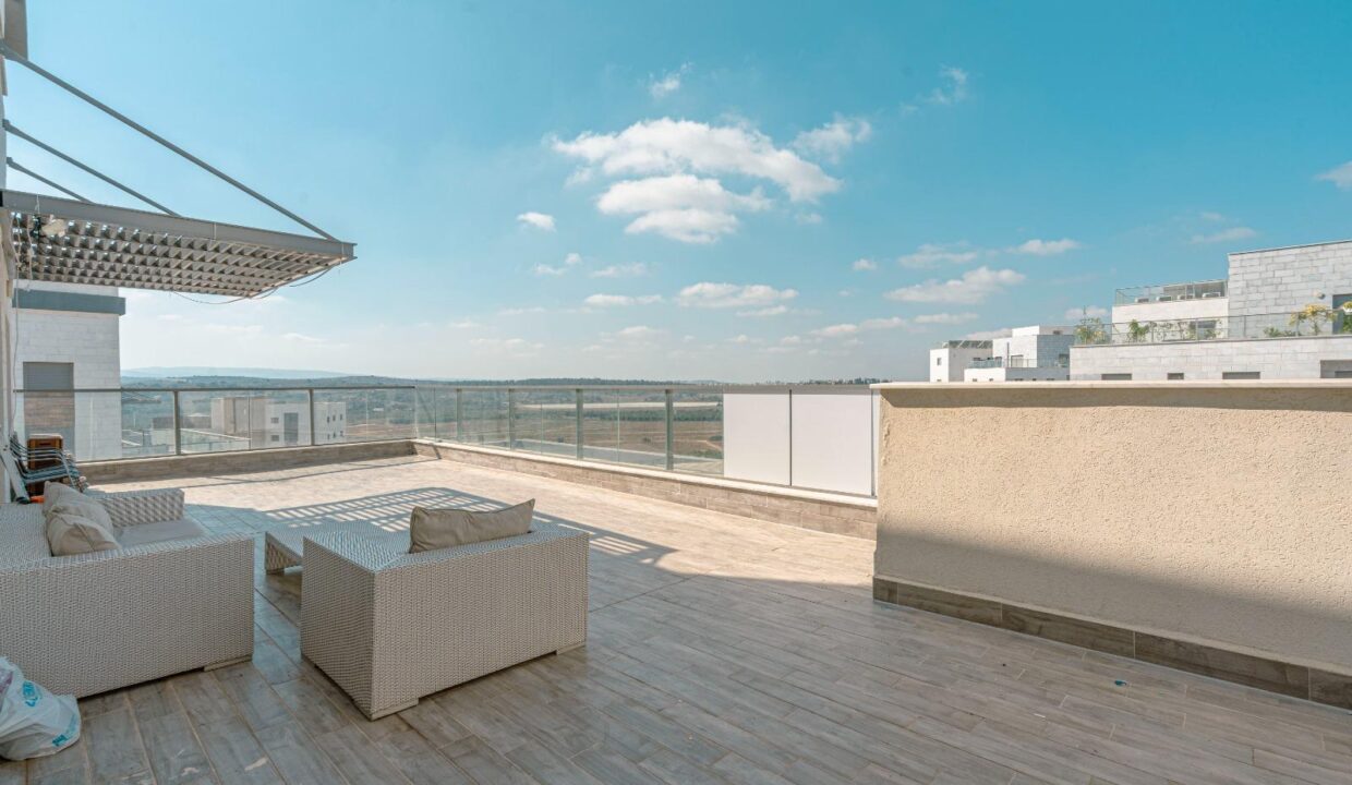 WhatsApp Image 2025-08-03 at 13.40.22 (2)