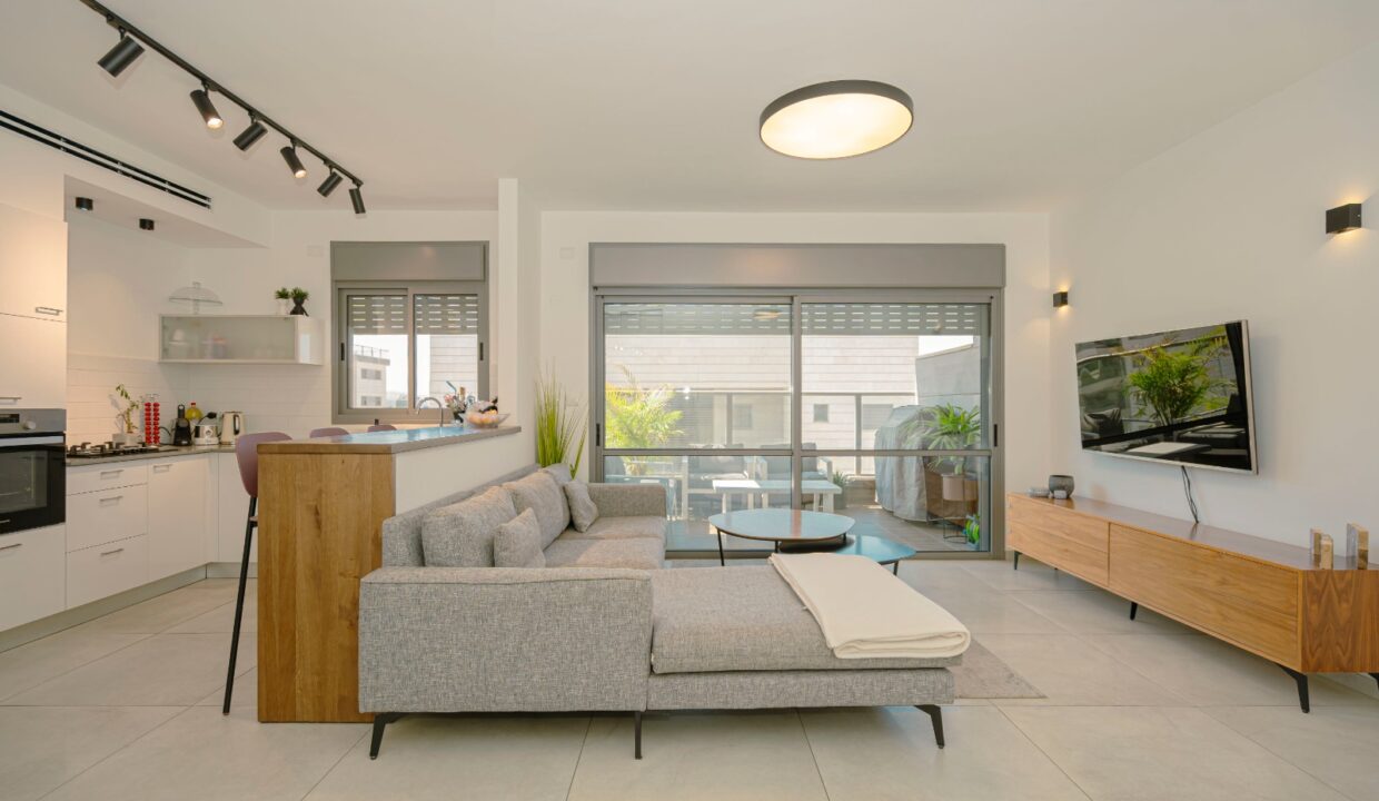 WhatsApp Image 2025-08-14 at 12.58.13