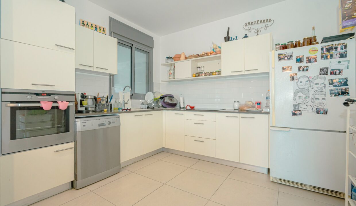 WhatsApp Image 2025-08-18 at 16.43.47