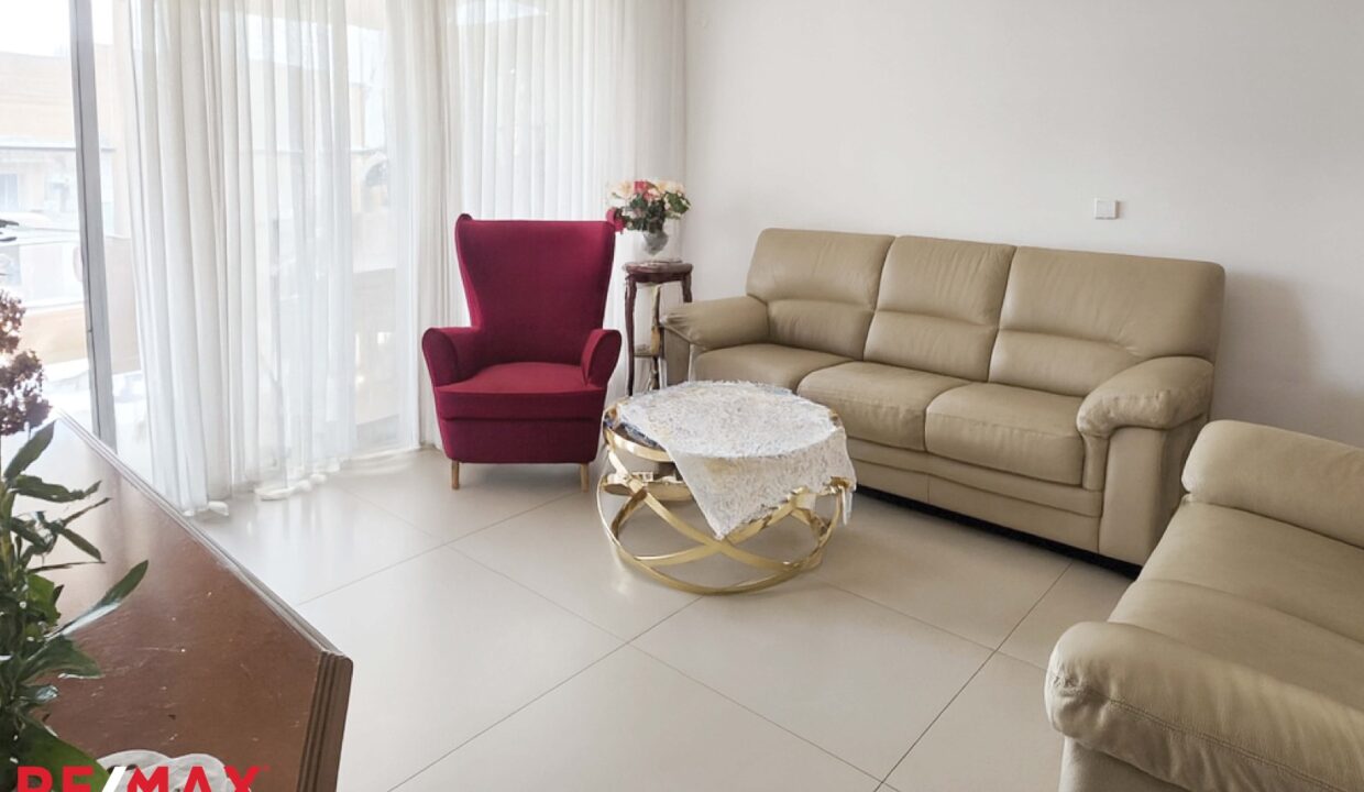 WhatsApp Image 2025-08-19 at 09.54.45