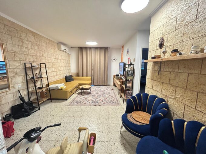 למכירה בחריש בשכונת החורש