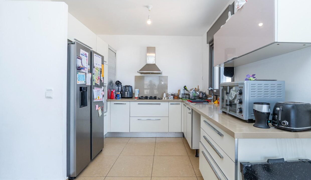 WhatsApp Image 2025-08-25 at 10.02.49 (2)