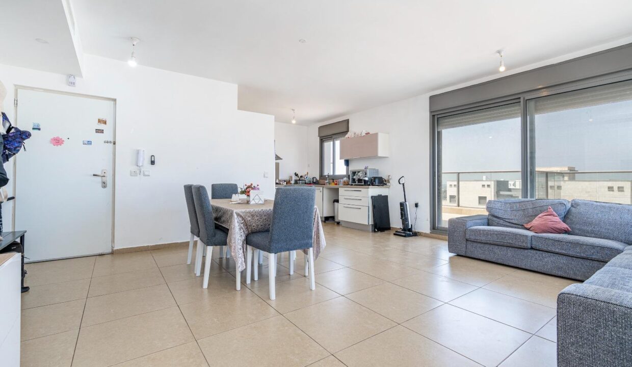 WhatsApp Image 2025-08-25 at 10.02.49 (3)