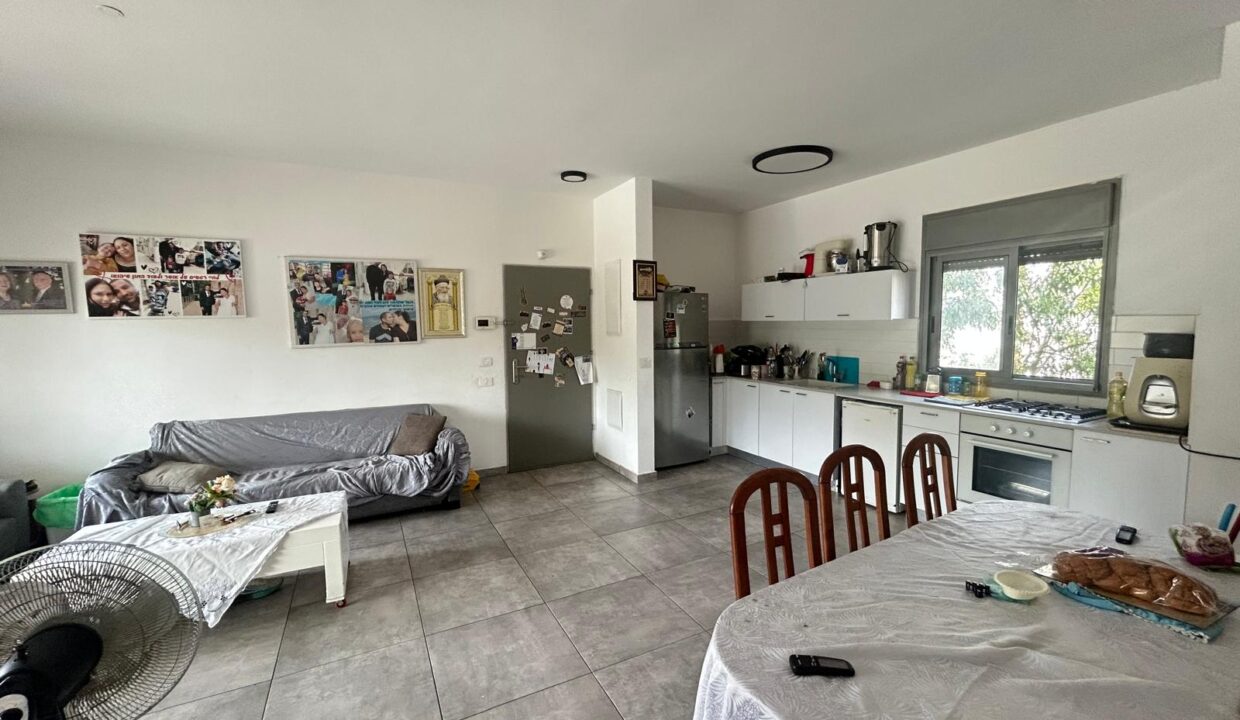 WhatsApp Image 2025-08-25 at 10.03.25 (2)