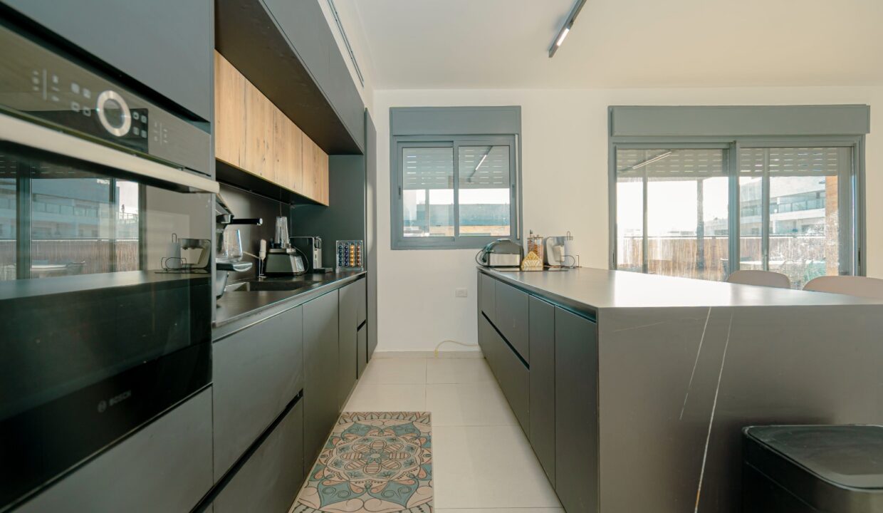 WhatsApp Image 2025-08-27 at 11.30.29 (2)