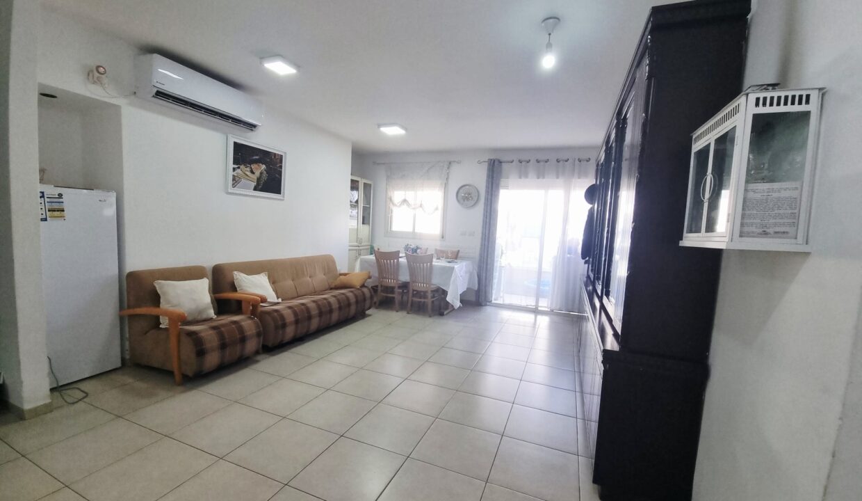 WhatsApp Image 2025-08-31 at 09.43.22