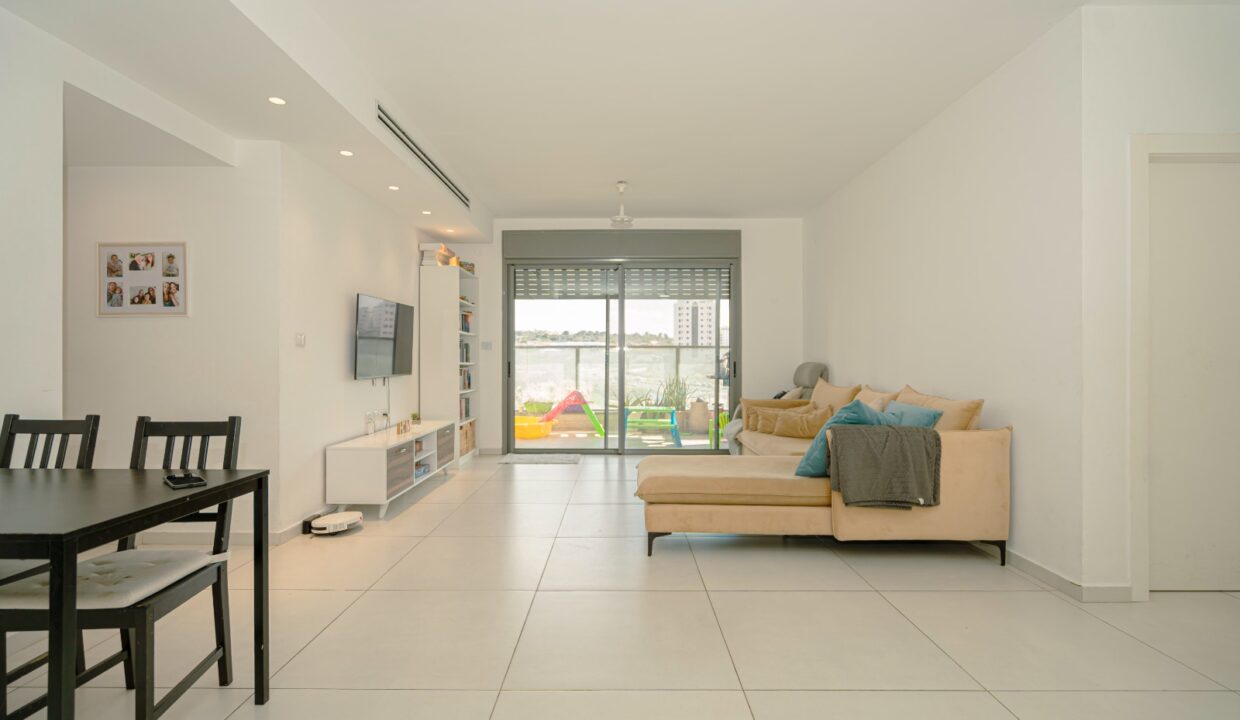 WhatsApp Image 2025-09-04 at 10.06.05