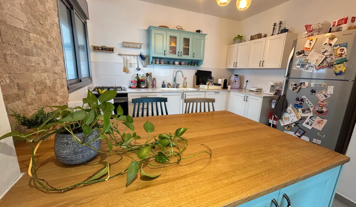 WhatsApp Image 2025-09-25 at 13.32.19 (2)