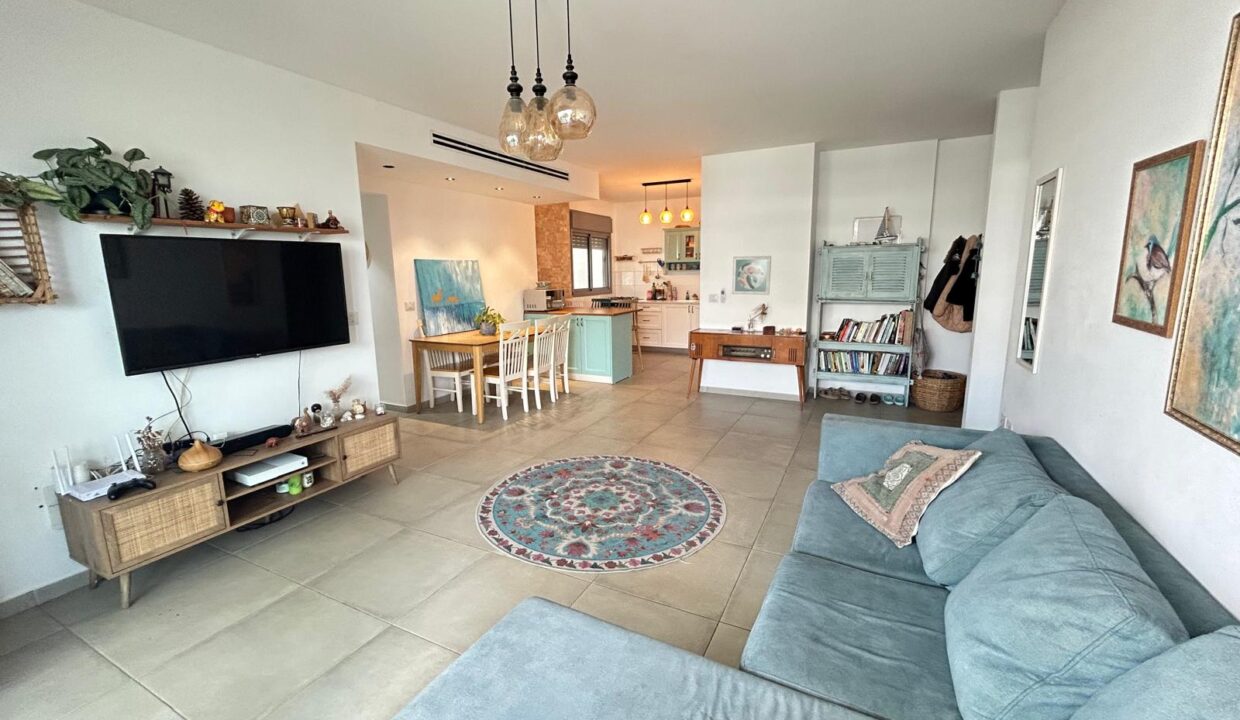 WhatsApp Image 2025-09-25 at 13.32.20