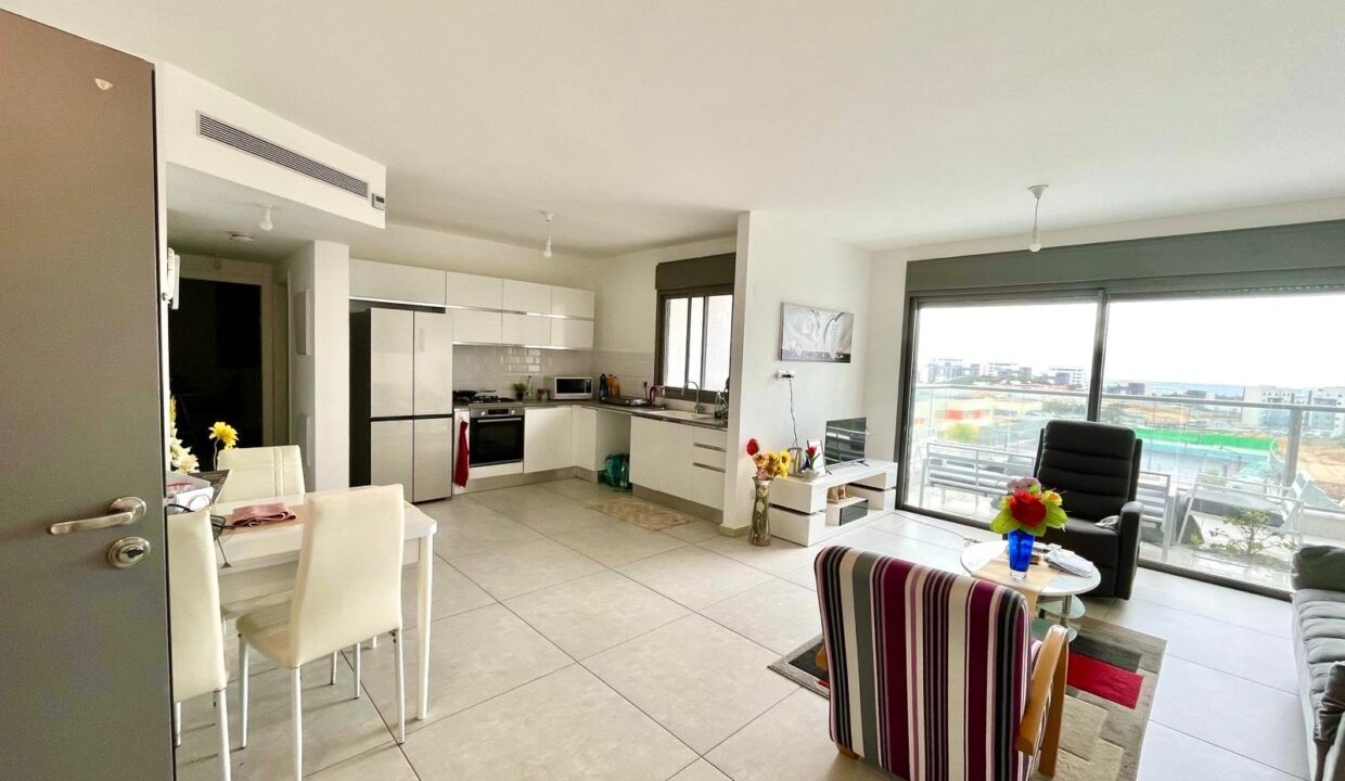 WhatsApp Image 2025-09-26 at 12.44.42 (1)