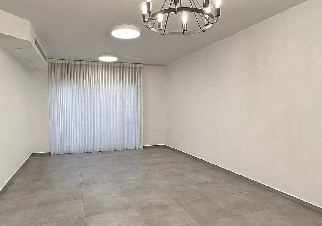 WhatsApp Image 2025-10-05 at 15.51.57