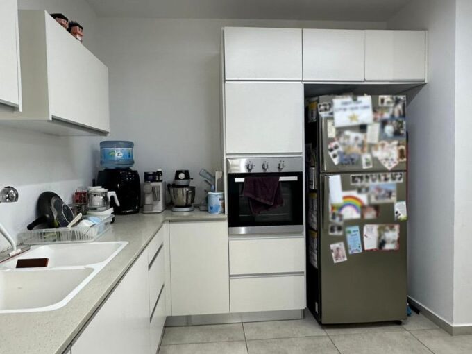 למכירה בחריש דירת 5 חדרים בשכונת בצוותא