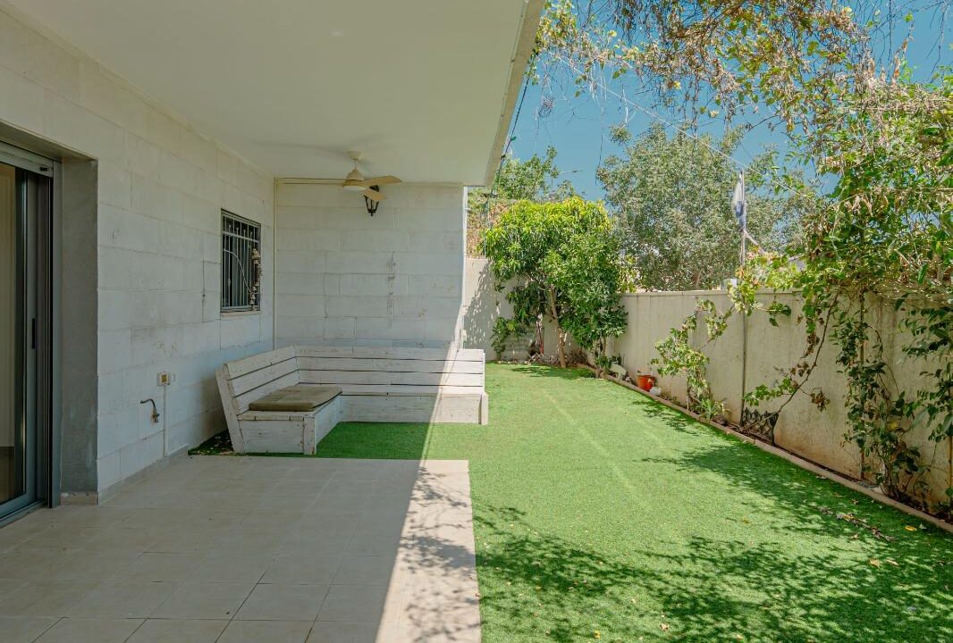 WhatsApp Image 2025-10-23 at 13.18.24 (3)