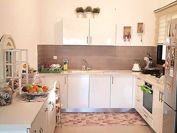 למכירה בחריש דירת 4 חדרים בשכונת החורש קבלן חנן מור