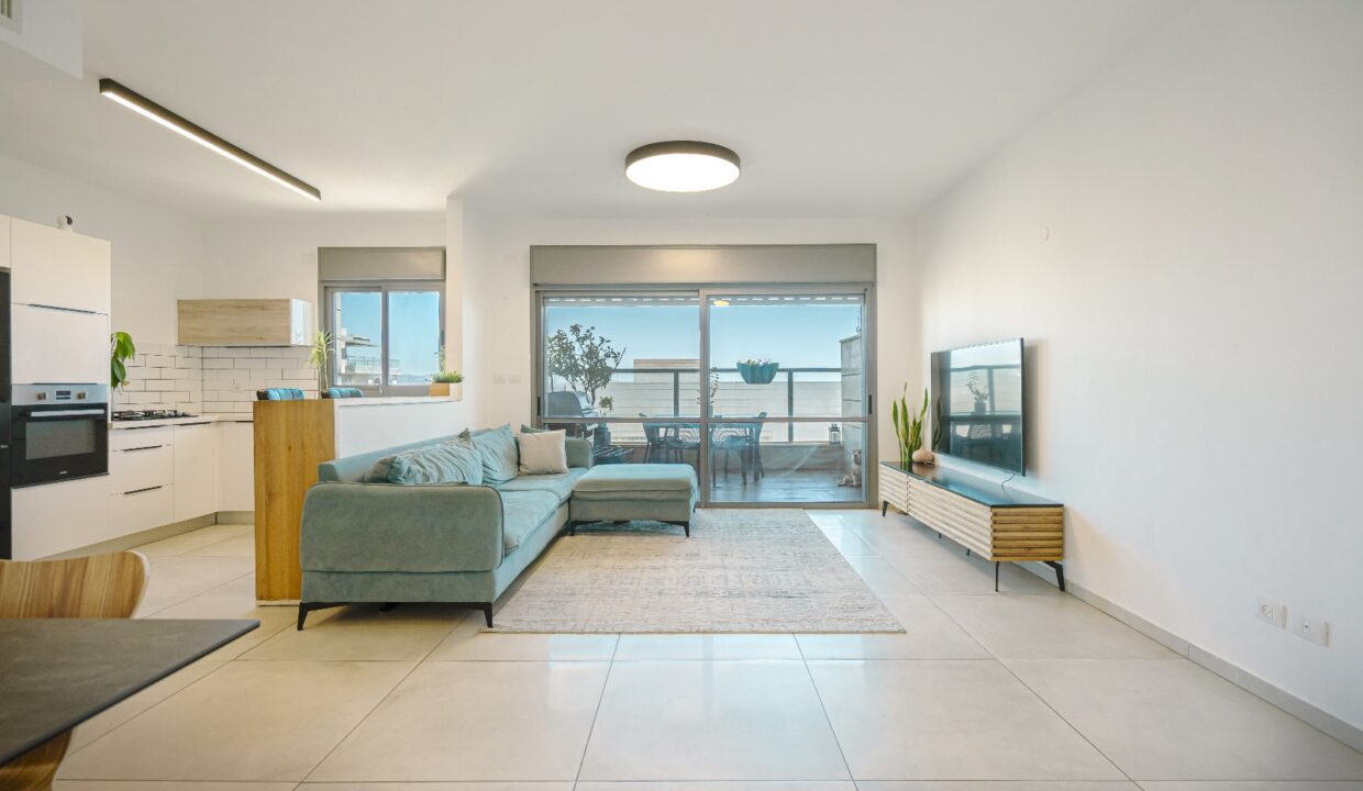 WhatsApp Image 2025-10-27 at 13.33.22