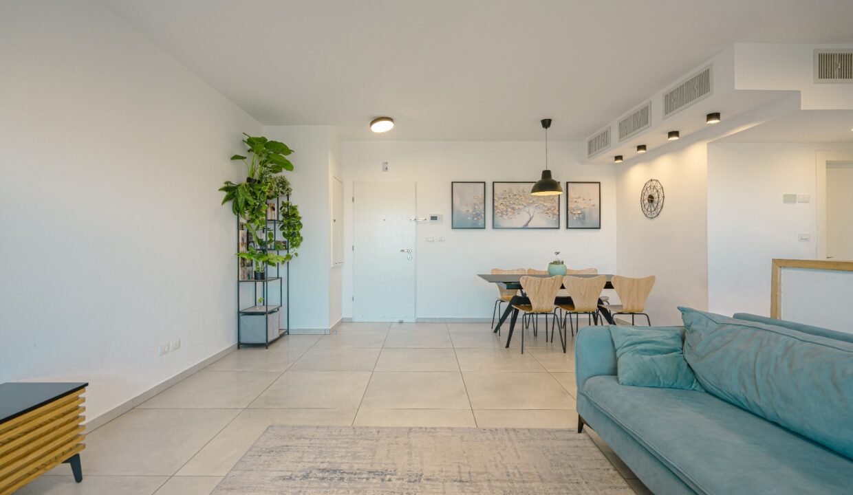 WhatsApp Image 2025-10-27 at 13.33.23