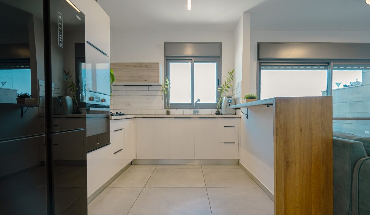 WhatsApp Image 2025-10-27 at 13.33.24 (1)