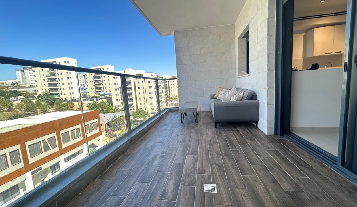 WhatsApp Image 2025-11-05 at 11.53.44 (1)