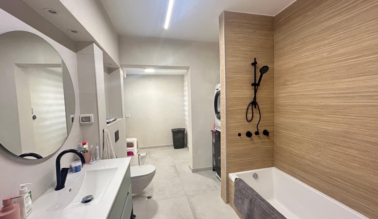 WhatsApp Image 2025-11-05 at 11.53.44 (3)