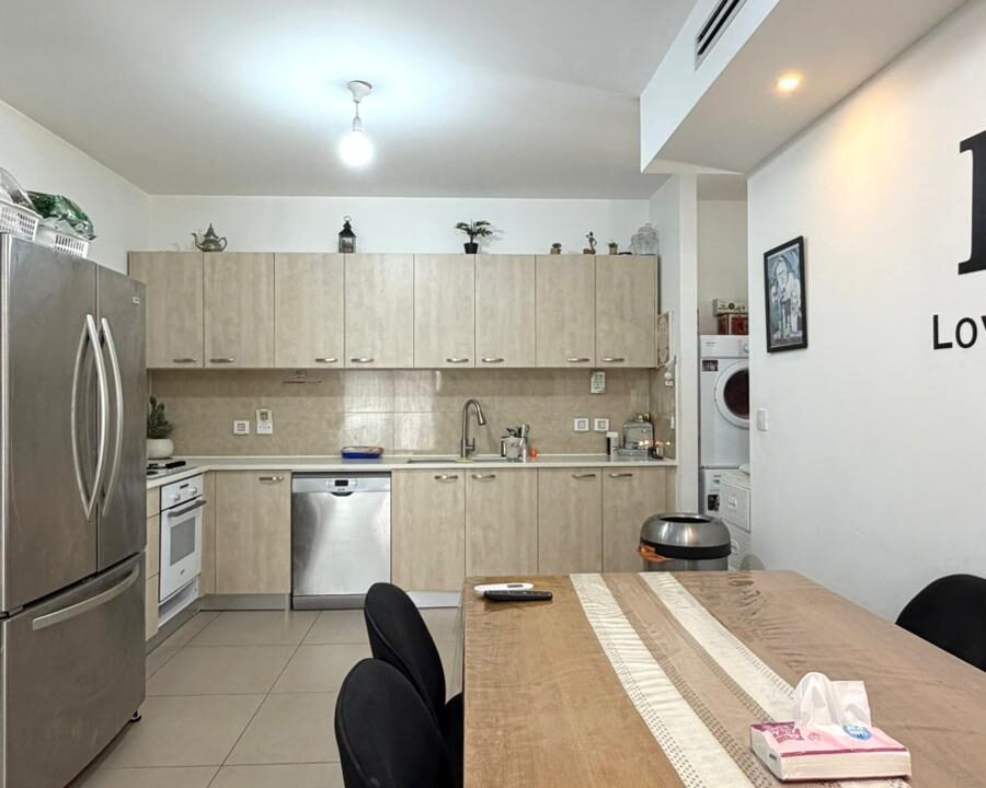 WhatsApp Image 2025-11-10 at 10.04.50 (1)