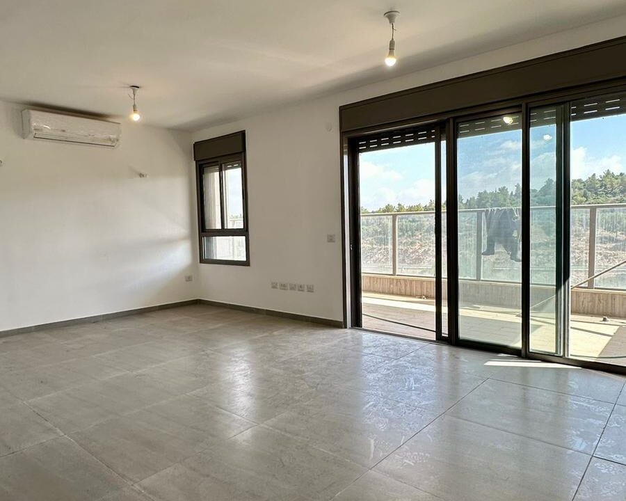 WhatsApp Image 2025-11-10 at 12.32.44