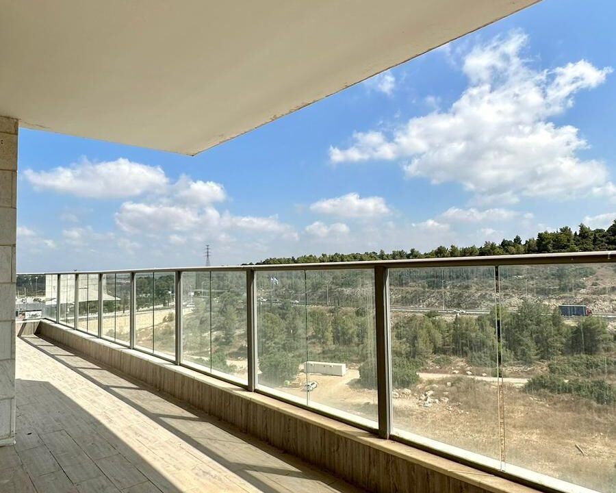 WhatsApp Image 2025-11-10 at 12.32.45 (2)