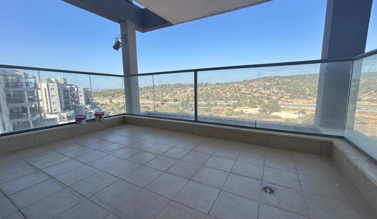 WhatsApp Image 2025-11-16 at 15.04.29 (1)