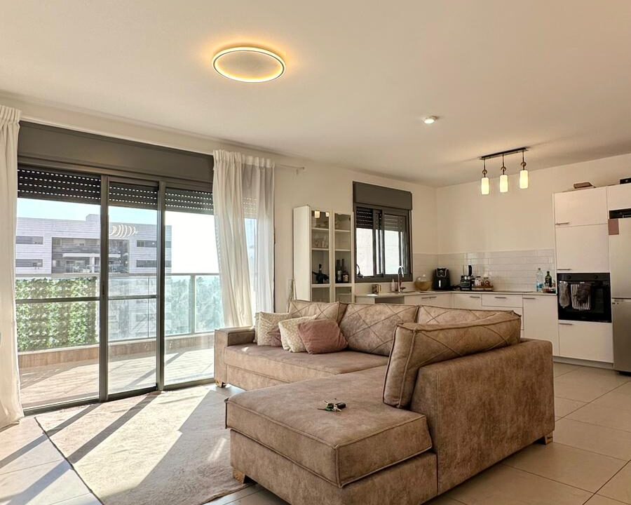 WhatsApp Image 2025-11-17 at 15.28.58