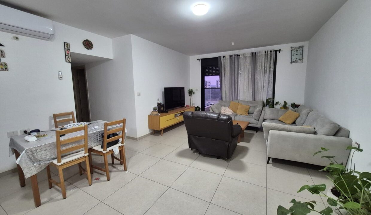 WhatsApp Image 2025-11-18 at 13.46.14