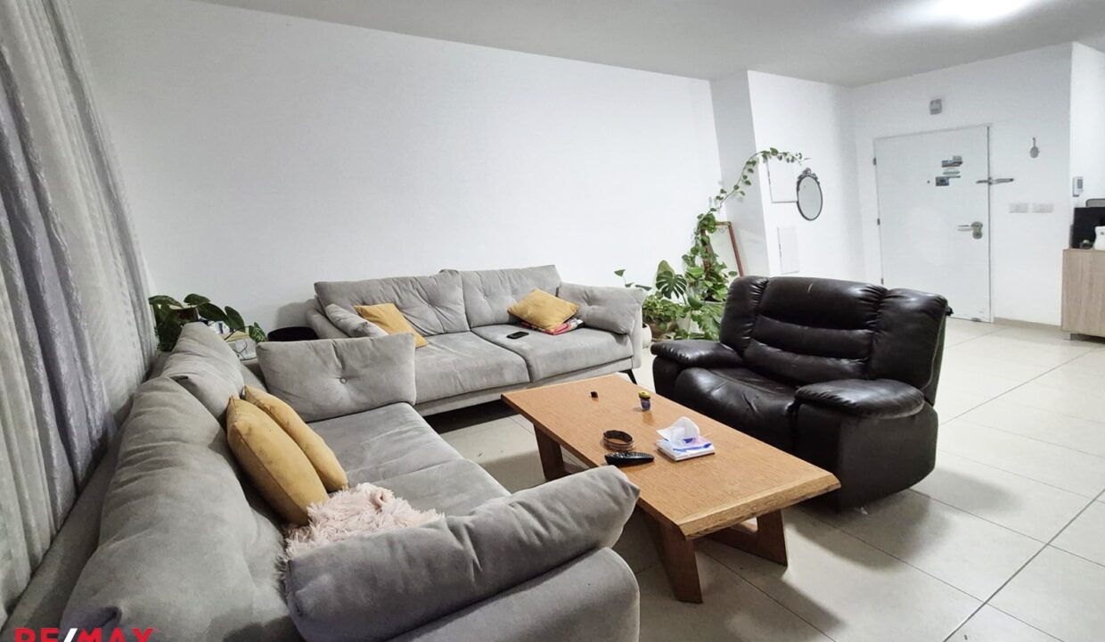 WhatsApp Image 2025-11-18 at 13.46.15