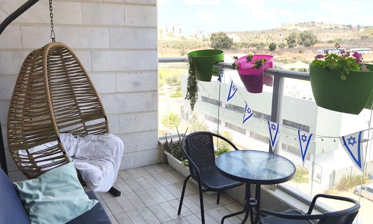 WhatsApp Image 2025-11-24 at 10.22.34 (1)