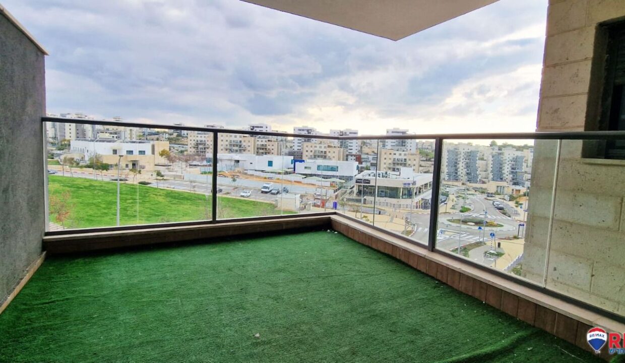 WhatsApp Image 2025-11-24 at 10.37.26 (2)