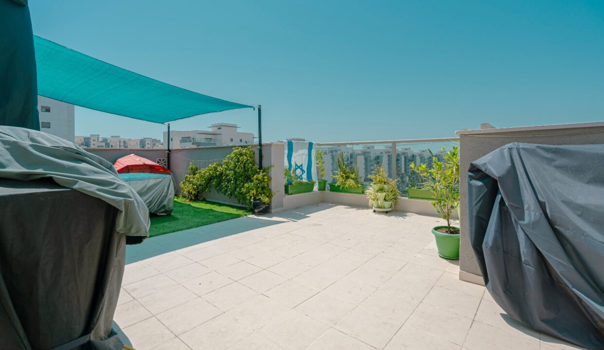 WhatsApp Image 2025-01-06 at 16.44.14