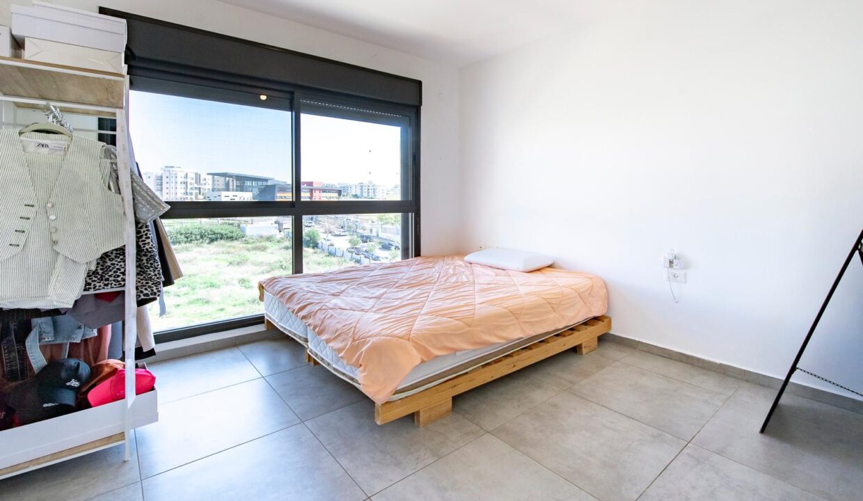 WhatsApp Image 2025-12-02 at 10.24.46 (2)