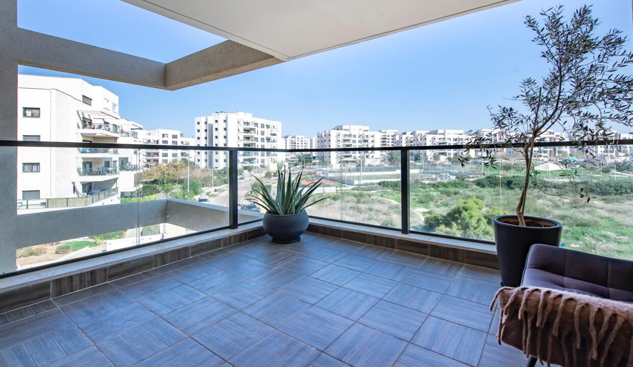 WhatsApp Image 2025-12-02 at 10.24.47 (3)