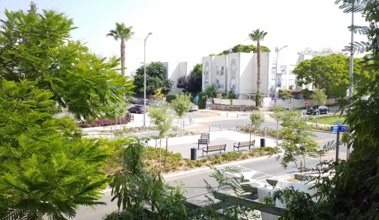 WhatsApp Image 2025-12-02 at 13.43.41 (1)