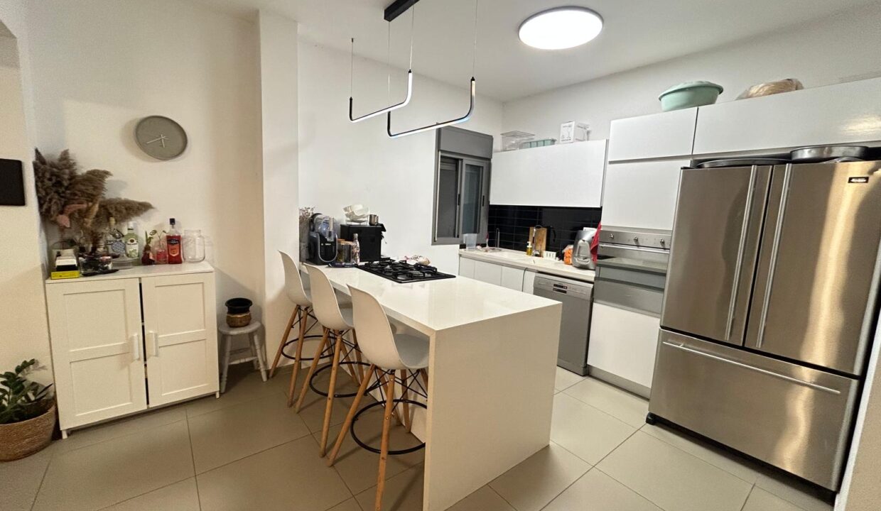 WhatsApp Image 2025-12-10 at 12.00.16 (3)