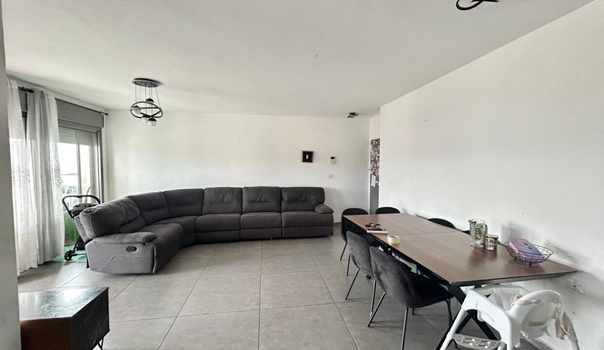 WhatsApp Image 2025-12-16 at 10.25.57