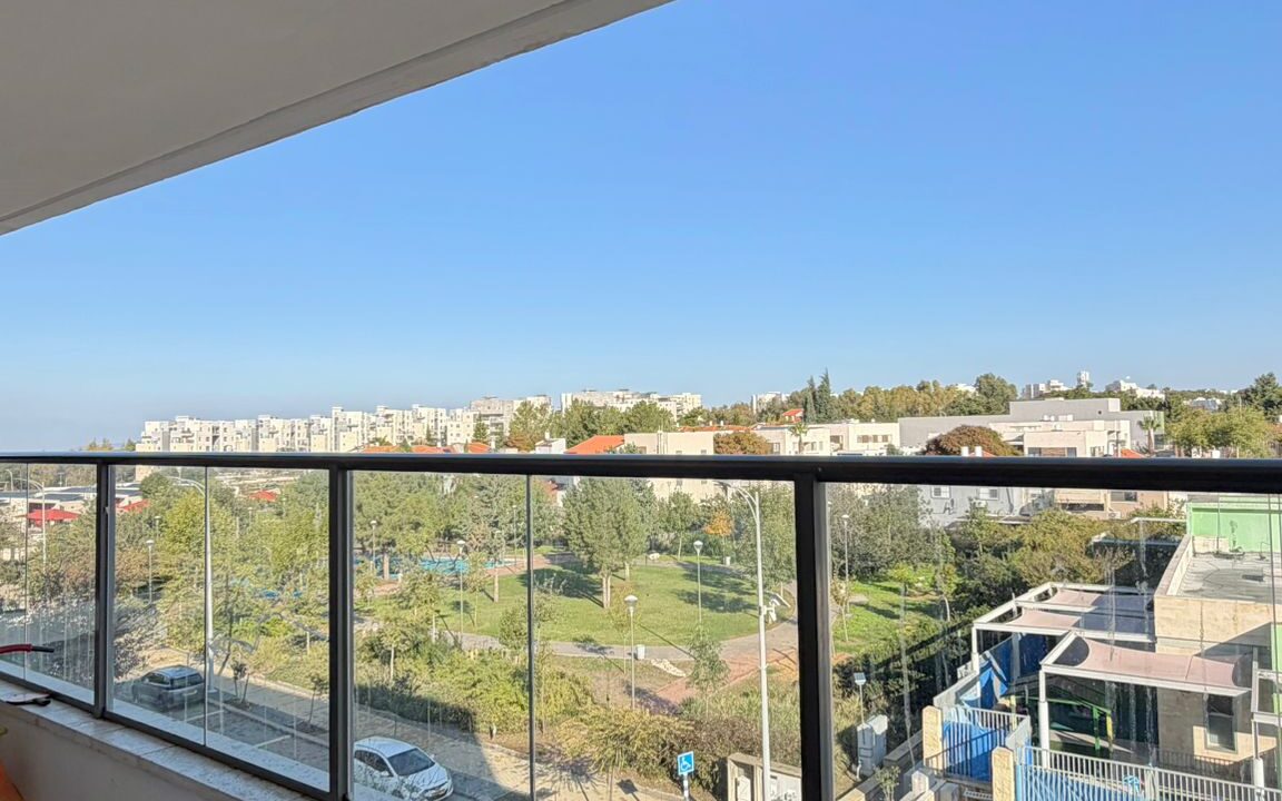 WhatsApp Image 2025-12-17 at 16.54.23 (1)