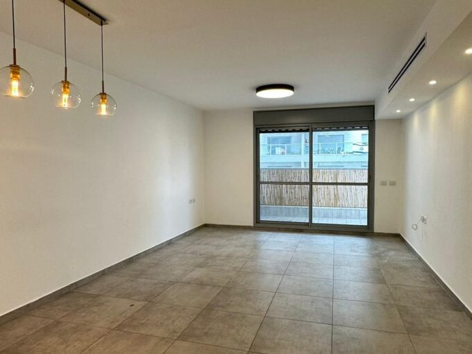 למכירה בחריש דירת 4 חדרים בשכונת מעו׳׳ף