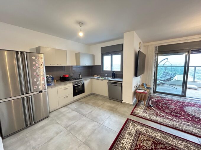 למכירה בחריש דירת 4 חדרים בשכונת בצוותא